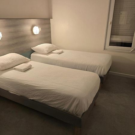 Brit Hotel Essentiel Poitiers Gare Du Futuroscope Jaunay-Clan ภายนอก รูปภาพ