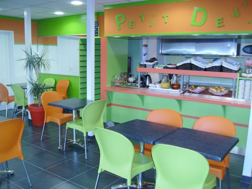 Brit Hotel Essentiel Poitiers Gare Du Futuroscope Jaunay-Clan ภายนอก รูปภาพ
