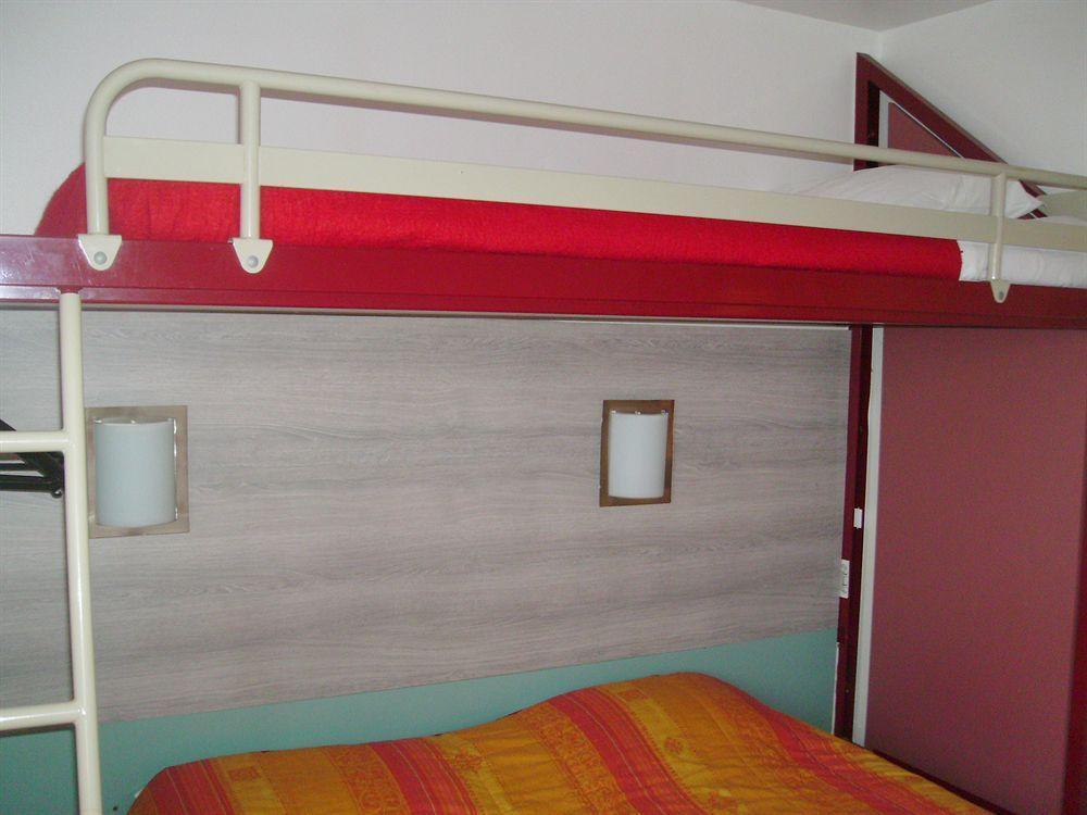 Brit Hotel Essentiel Poitiers Gare Du Futuroscope Jaunay-Clan ภายนอก รูปภาพ